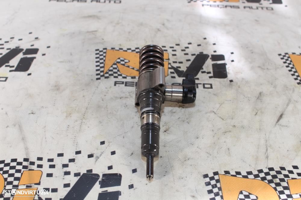 Injetor Audi A4 (8Ec, B7)  03G130073s / 03G 130 073 S - 1