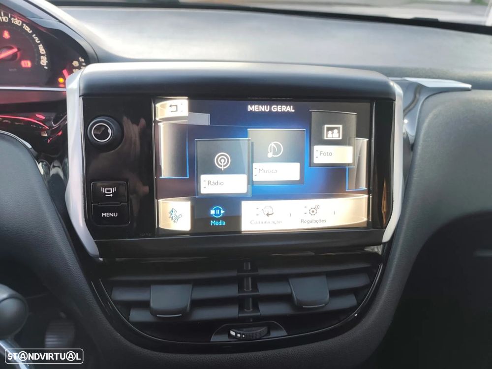 Peugeot 208 1.4 HDi Active - 18