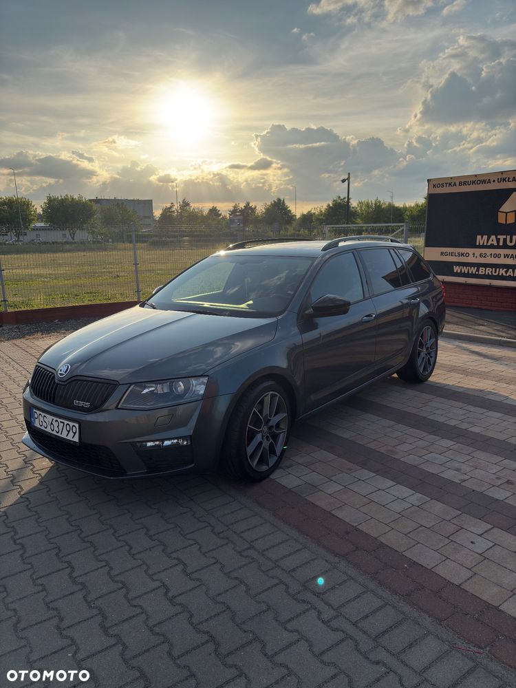 Skoda Octavia 2.0 TDI RS DSG - 5