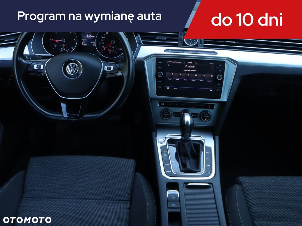 Volkswagen Passat Variant - 9