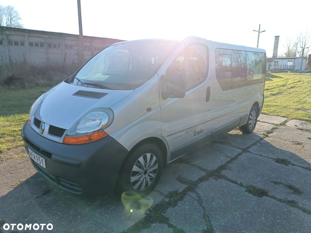 Renault Trafic ver-2-0-16v-combi-l2h1 - 1