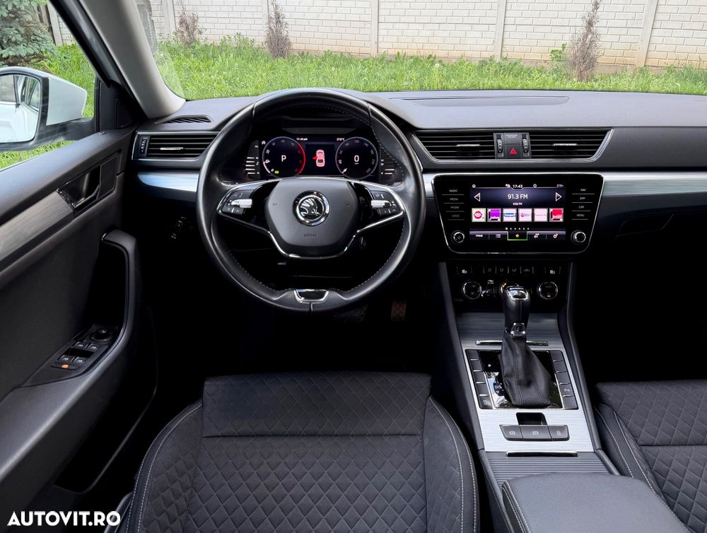 Skoda Superb 2.0 TDI DSG Premium Edition - 10