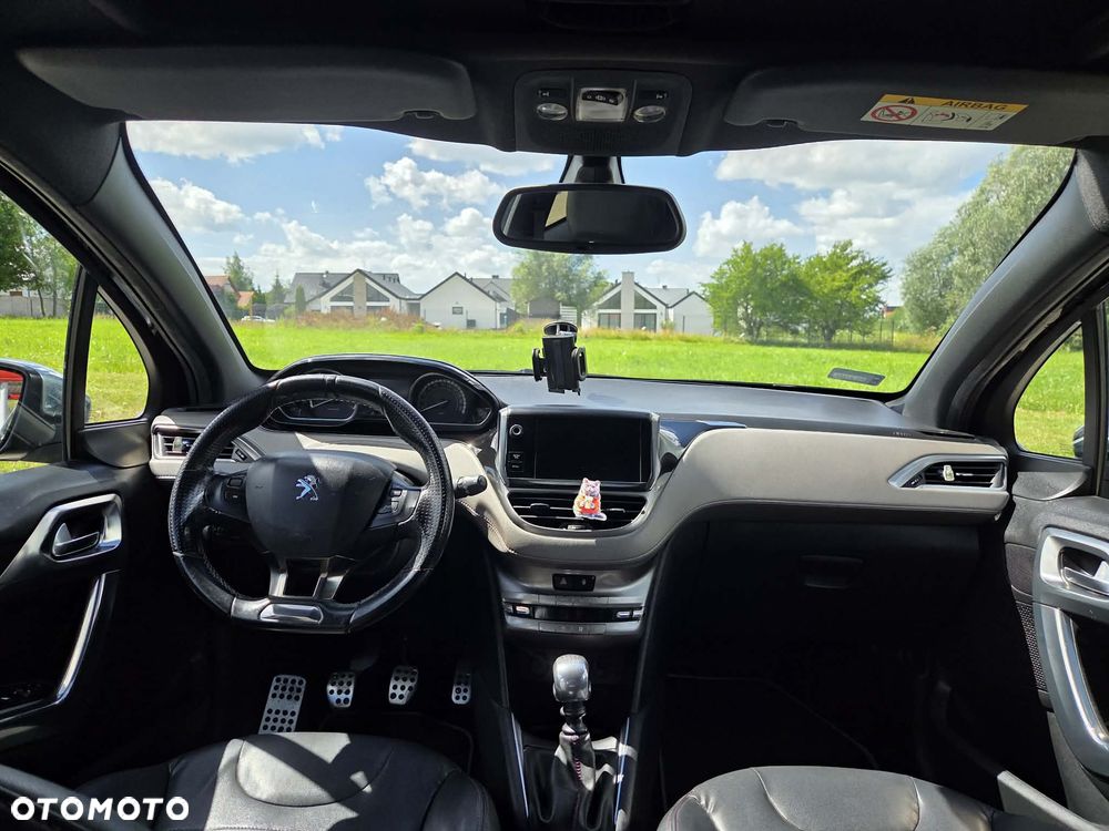 Peugeot 208 ver-e--hdi-fap-115-stop-start-xy - 17