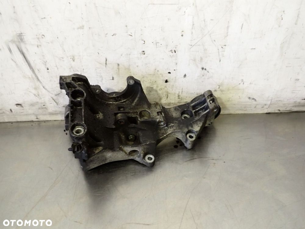 ŁAPA ALTERNATORA AUDI A6 C6 03G903143D - 2