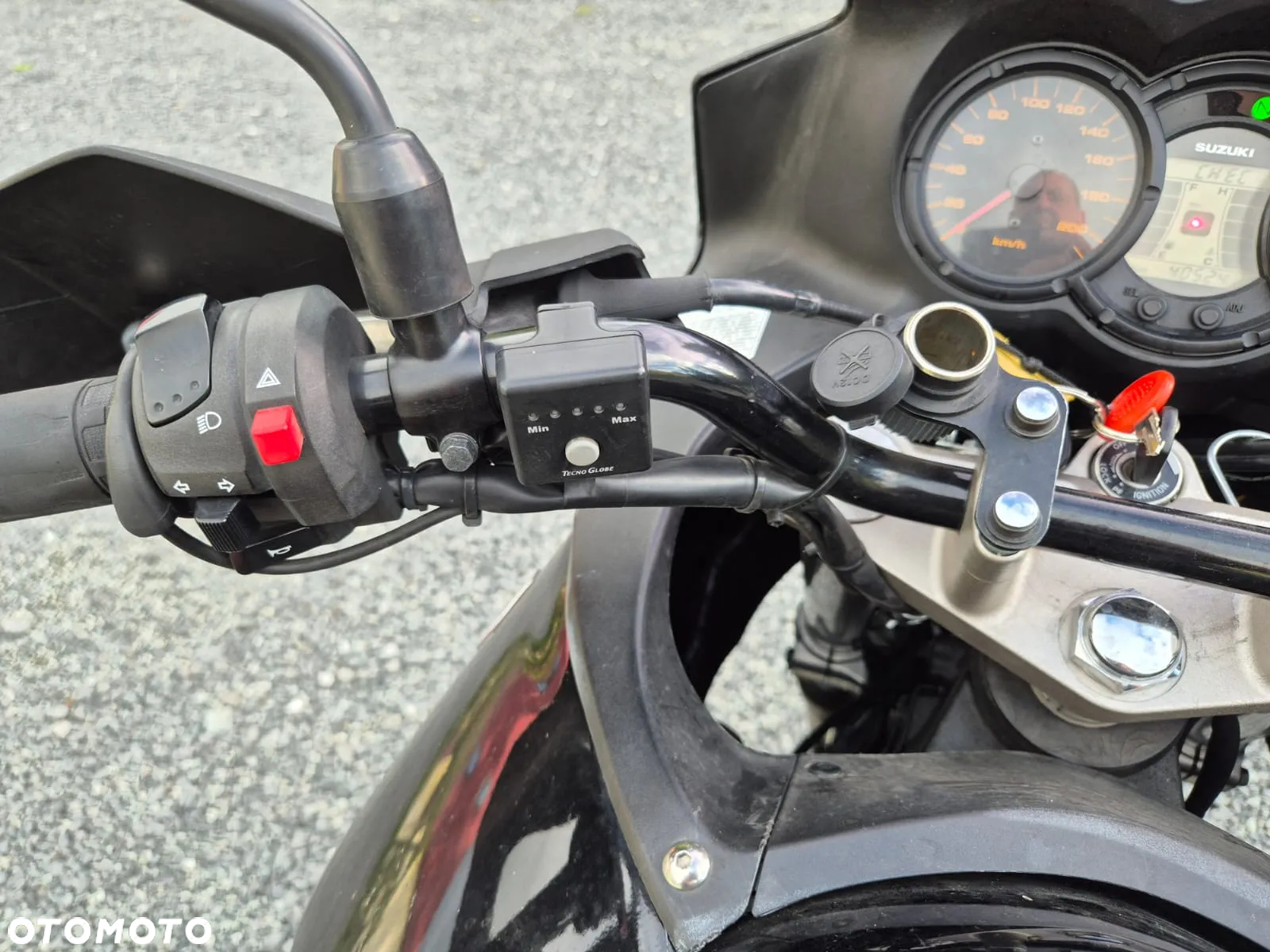 Suzuki V-STROM - 11