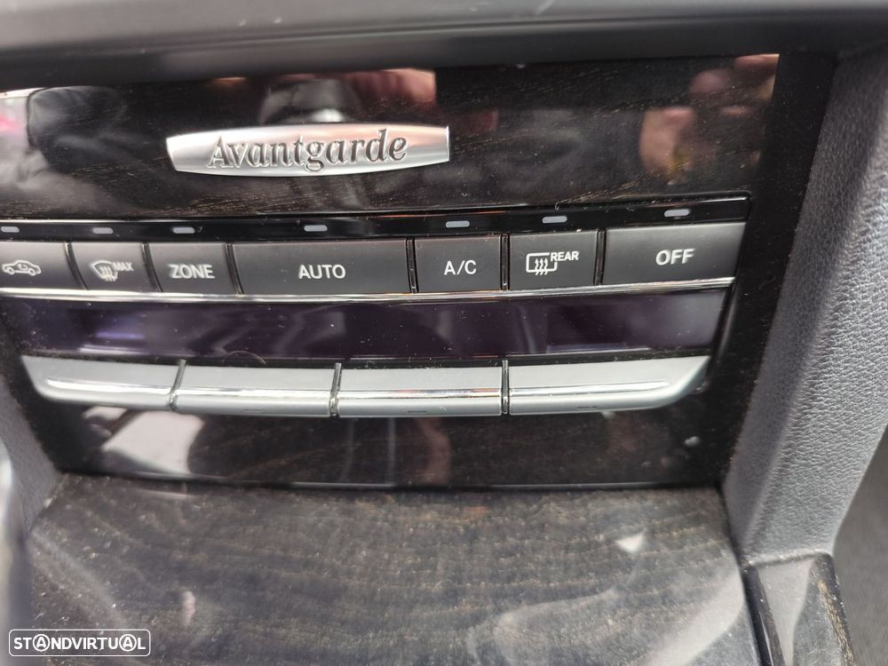 Mercedes-Benz E 250 CDi Avantgarde BlueEfficiency - 16