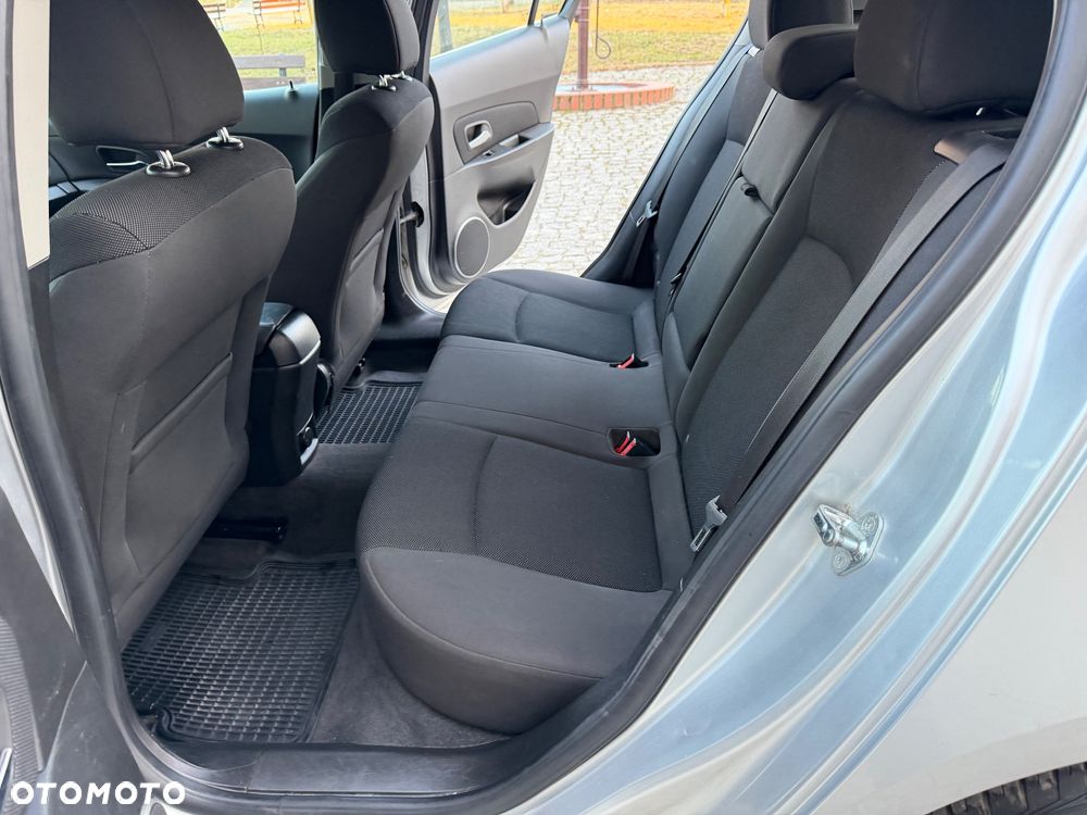 Chevrolet Cruze 1.6 LT - 17