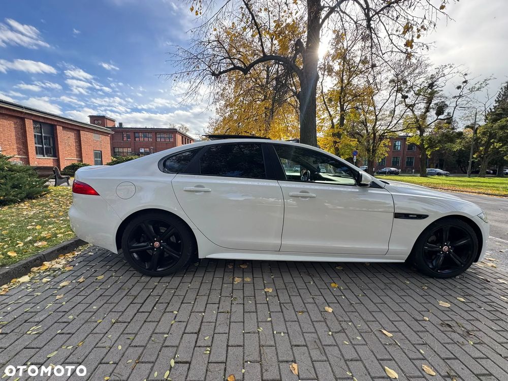 Jaguar XF - 7