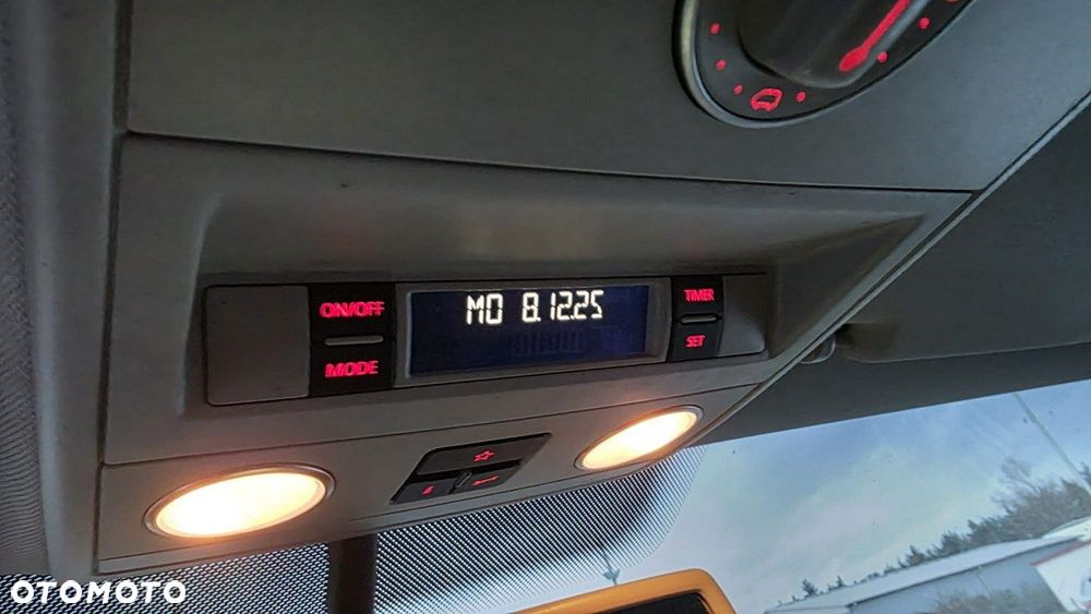 Volkswagen Multivan - 22