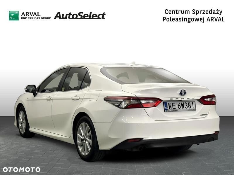 Toyota Camry 2022 photo 3
