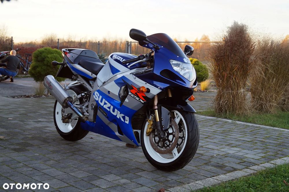 Suzuki GSX-R - 1