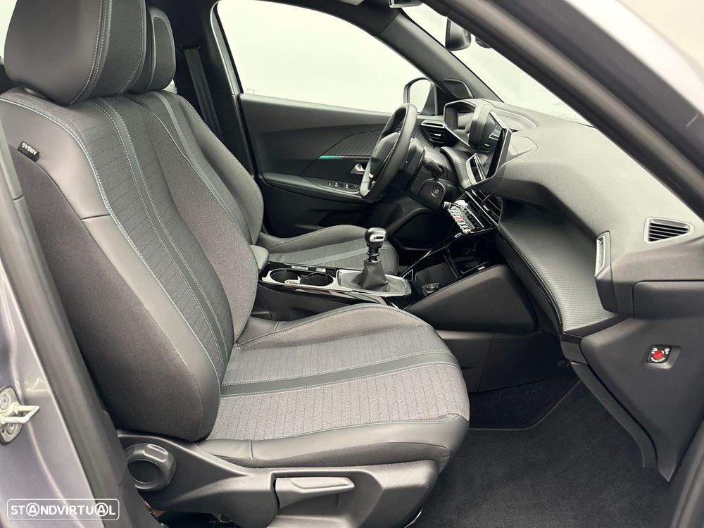 Peugeot 2008 PureTech 130 Active Pack - 11