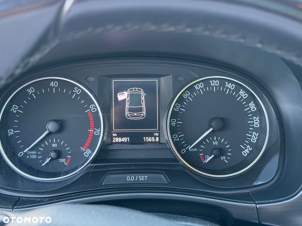 Skoda Fabia - 8