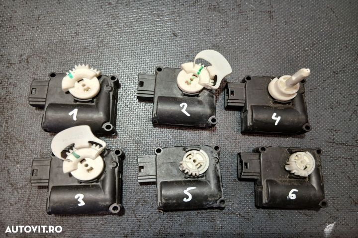 Motoras clapeta aeroterma dreapta 4F0820511A 0132801359 4F0820511A 01 - 1