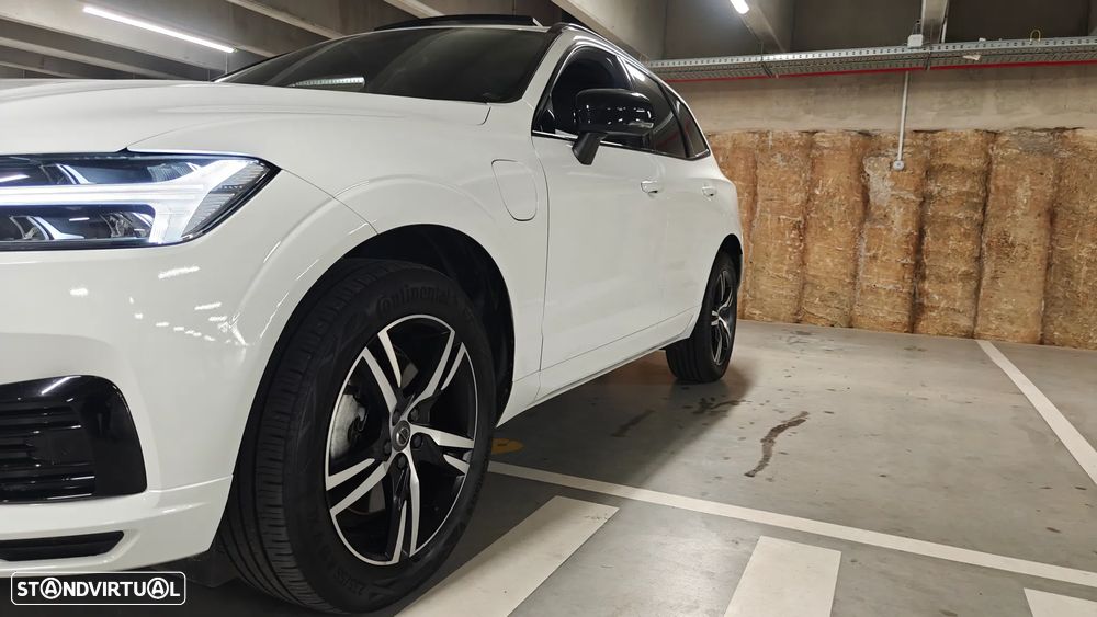 Volvo XC 60 2.0 T8 PHEV R-Design AWD - 45