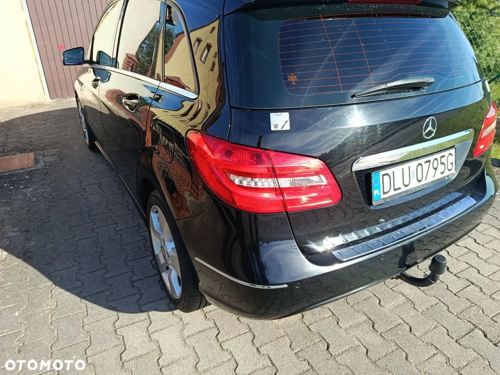 Mercedes-Benz Klasa B 180 AMG Line - 3