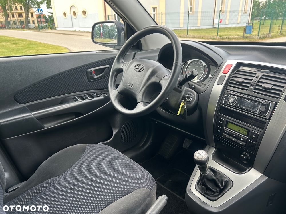 Hyundai Tucson 2.0 2WD GLS - 11