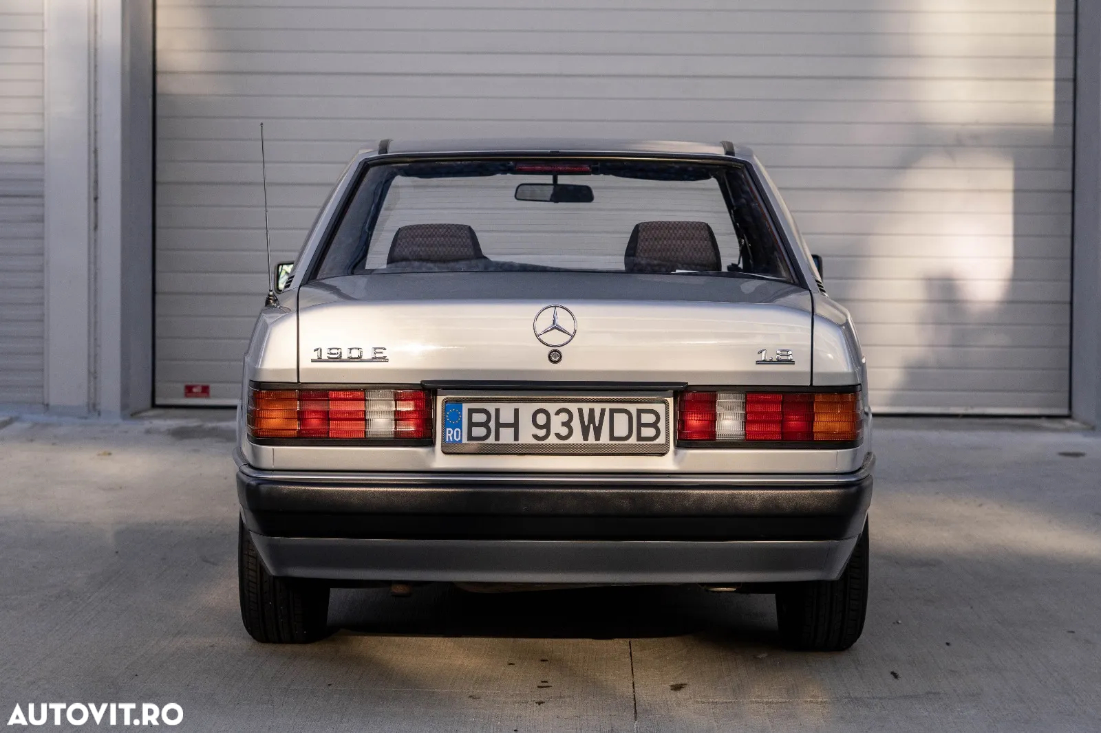 Mercedes-Benz 190 - 6
