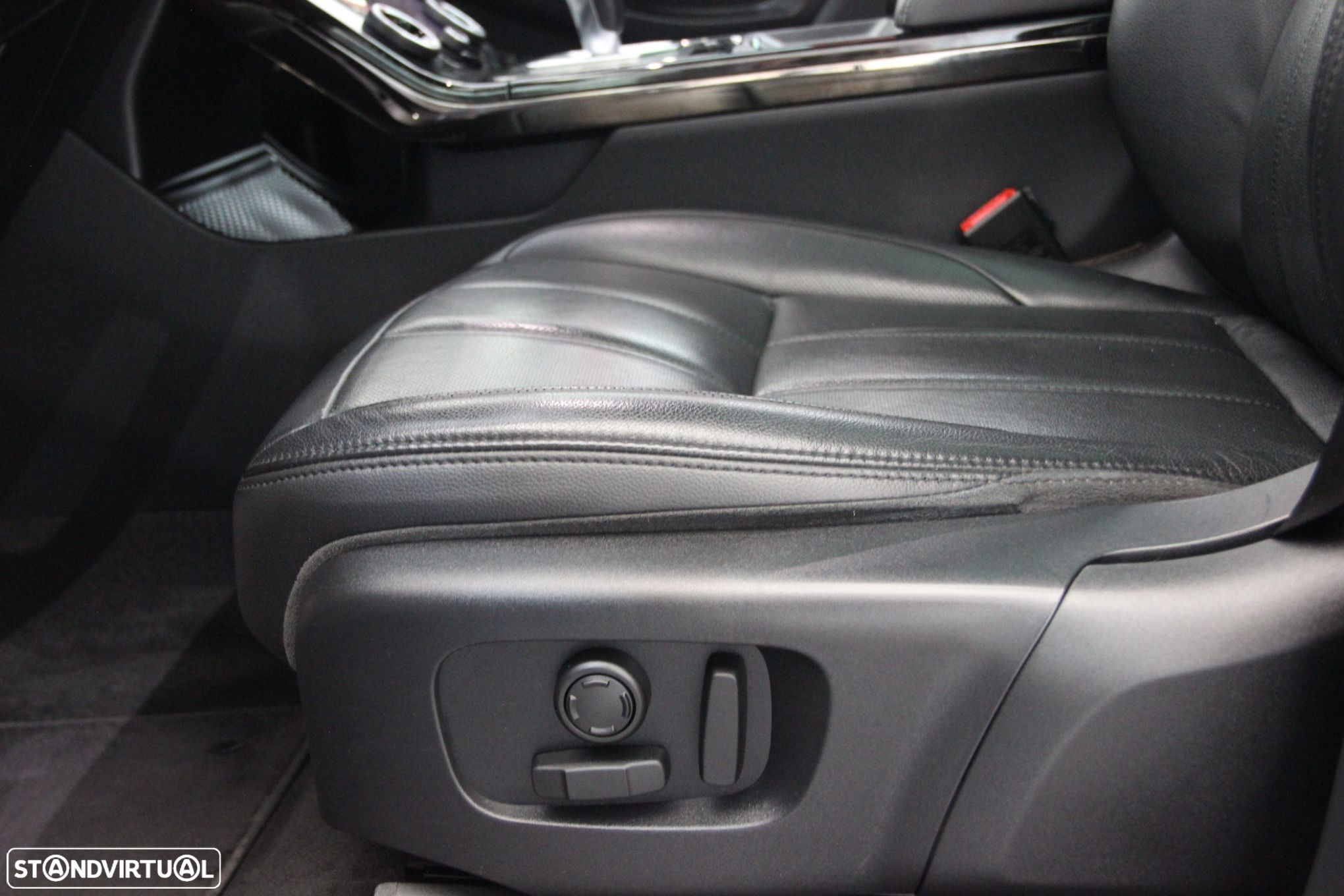 Land Rover Range Rover Evoque 2.0 D150 AWD R-Dynamic Auto - 11