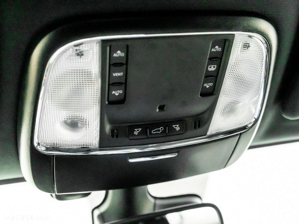 Jeep Grand Cherokee 3.0 CRD Overland - 31