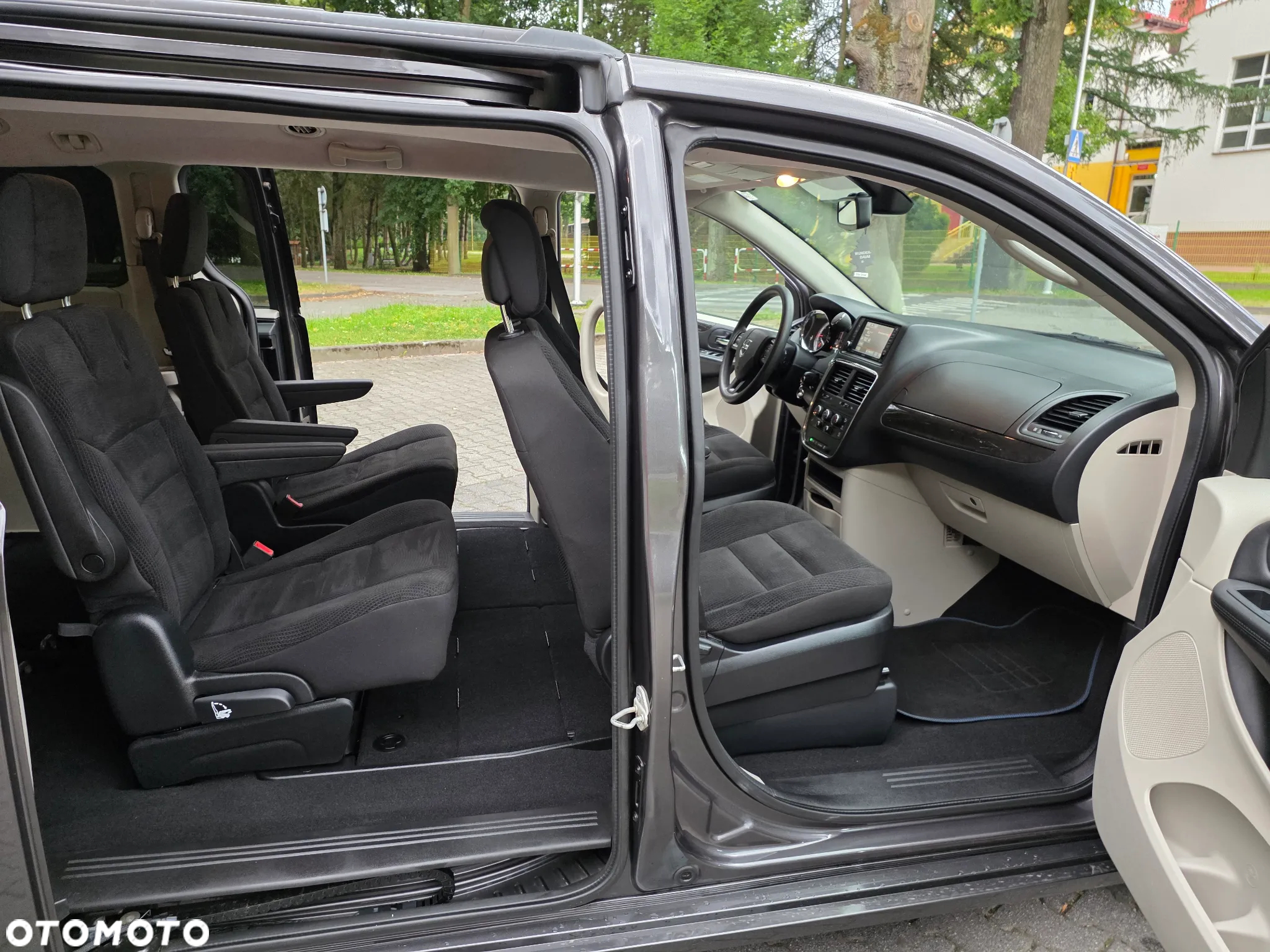 Dodge Grand Caravan 3.6 Express - 24