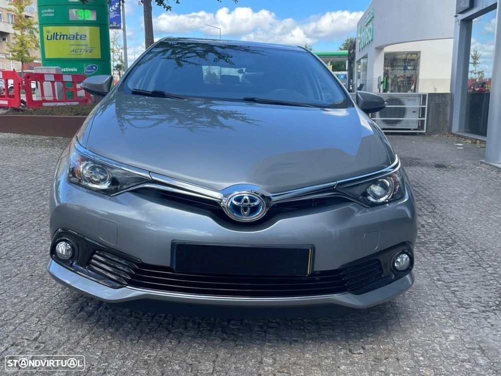 Toyota Auris 1.8 HSD Comfort +P.Techno+P.Sport - 4