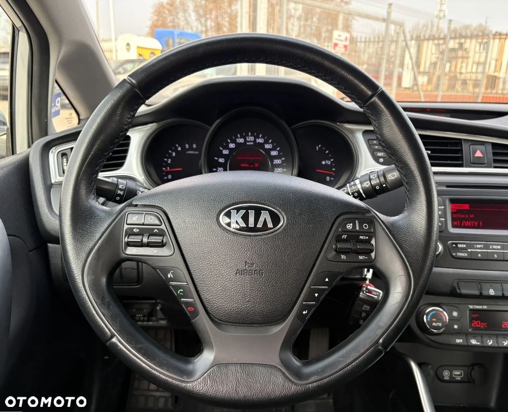 Kia Ceed 1.6 CRDi M - 10