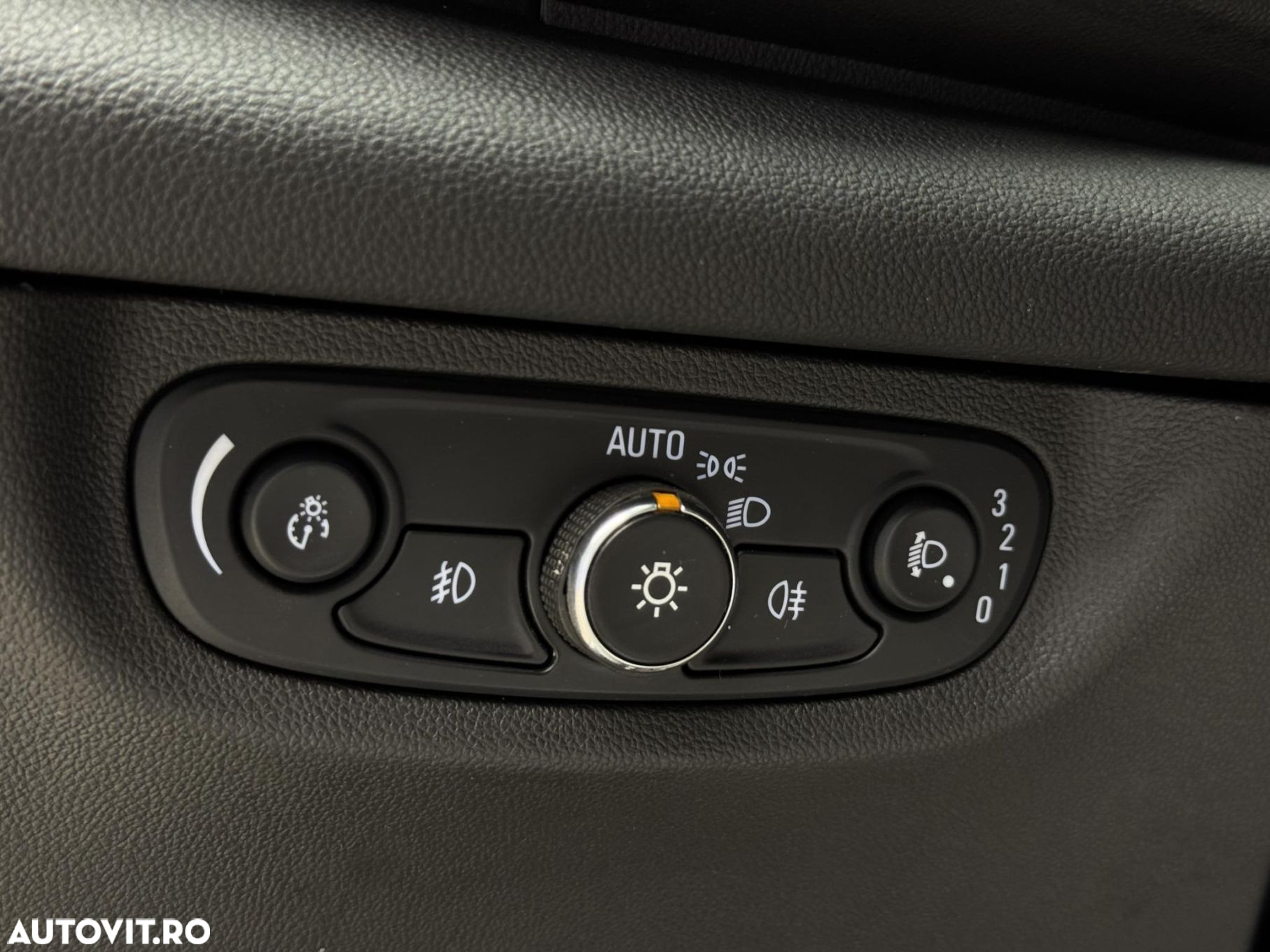 Opel Insignia - 9