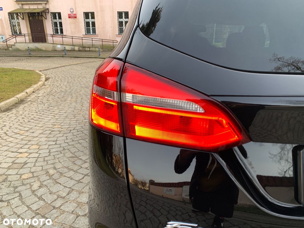 Ford Focus 2.0 TDCi Titanium ASS - 11