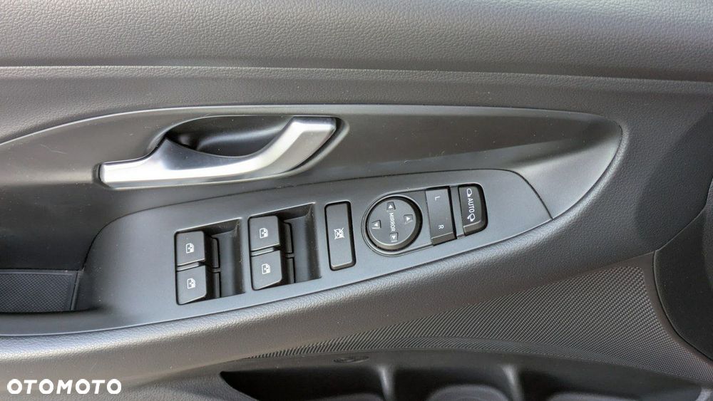 Hyundai i30 1.0 T-GDI Smart - 11