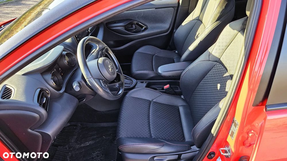 Toyota Yaris Hybrid 1.5 Premiere Edition - 15