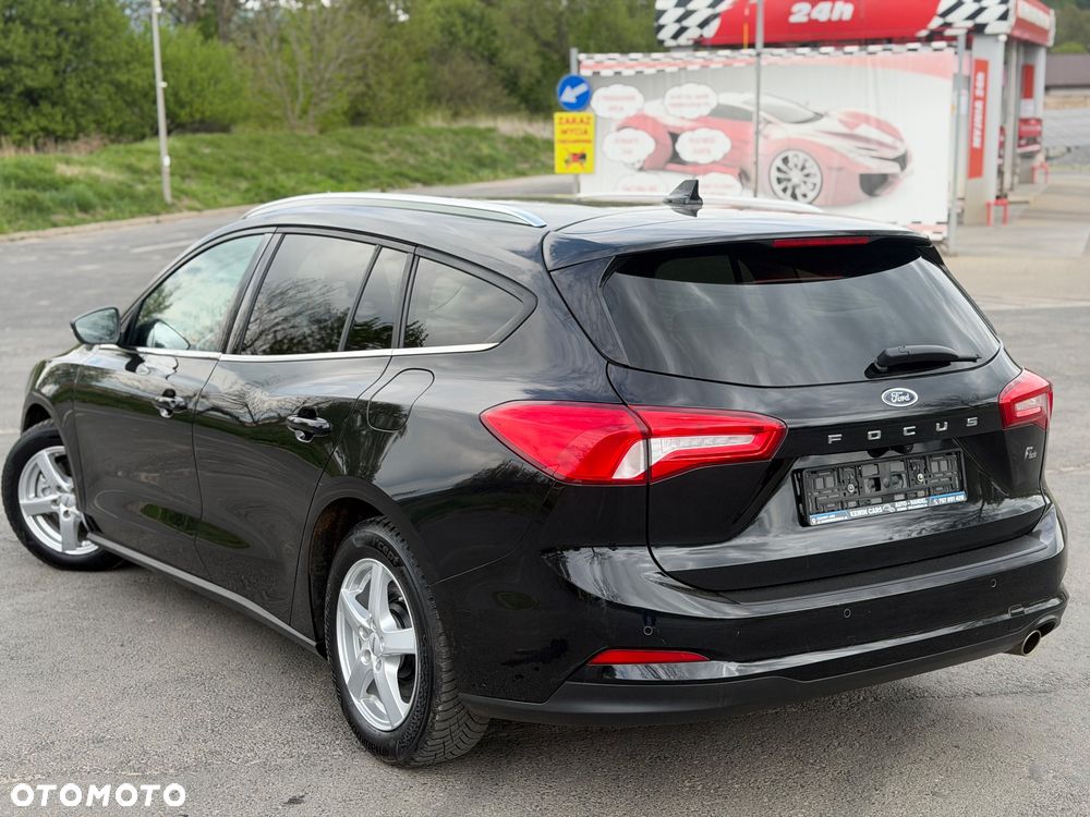 Ford Focus 1.0 EcoBoost Start-Stopp-System COOL&CONNECT DESIGN - 5