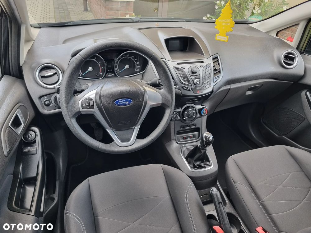Ford Fiesta 1.0 Start-Stop Celebration - 10