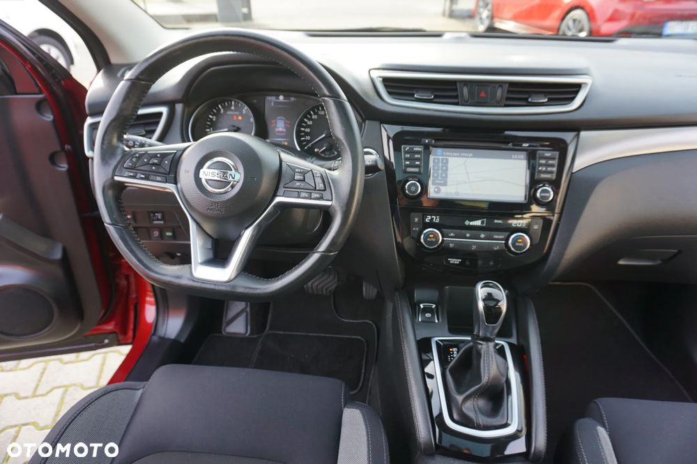 Nissan Qashqai 1.2 DIG-T N-Connecta Xtronic EU6 - 32