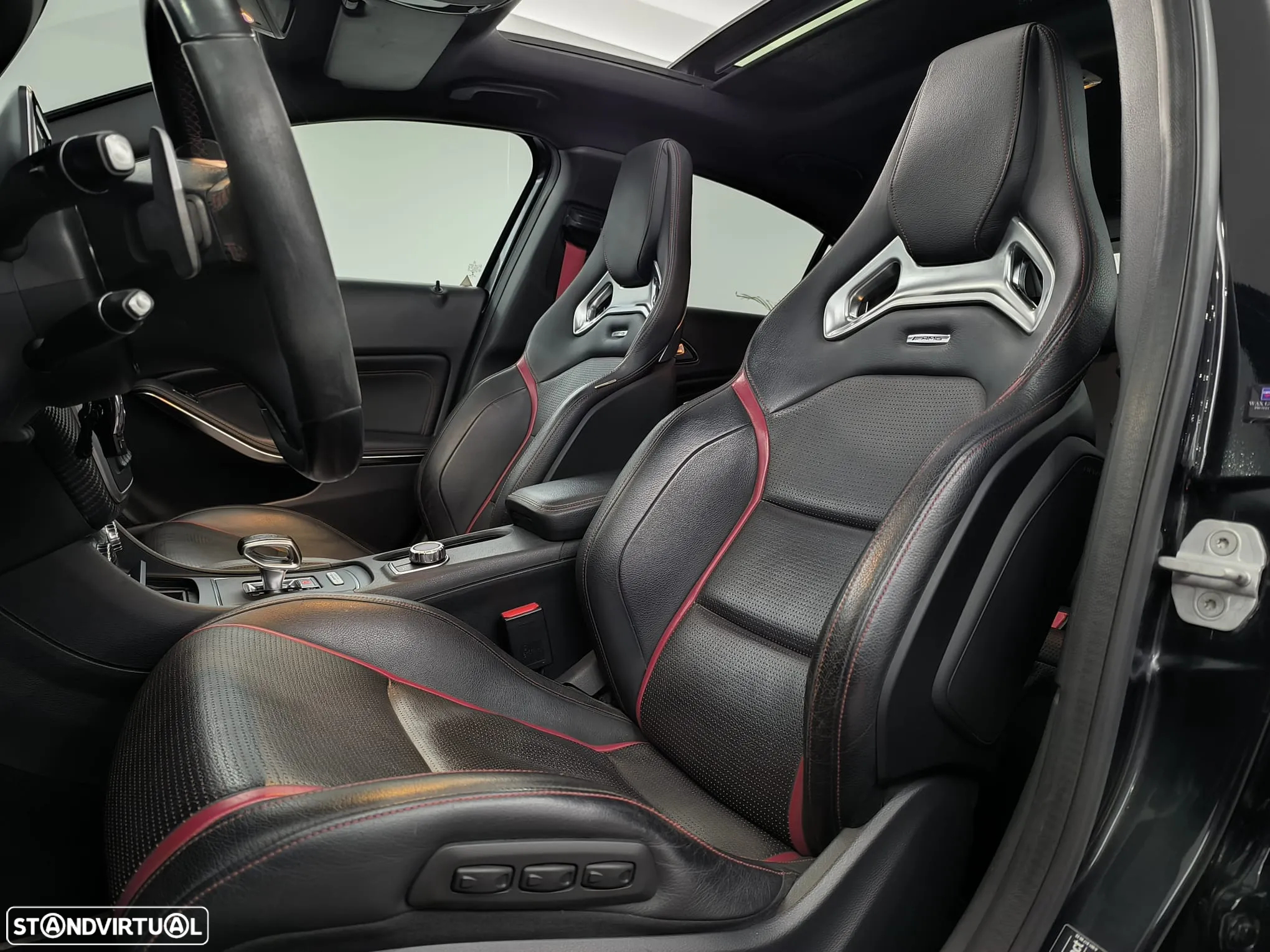 Mercedes-Benz A 45 AMG 4Matic Speedshift 7G-DCT - 27