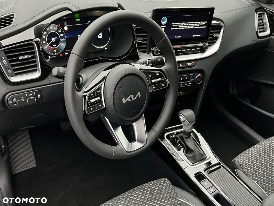 Kia XCeed - 8