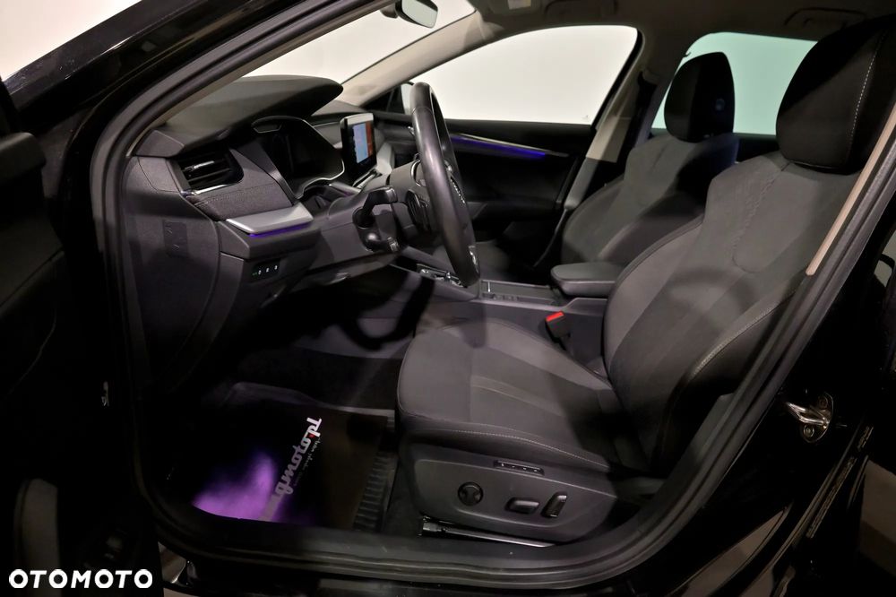 Skoda Octavia 2.0 TDI Style DSG - 8