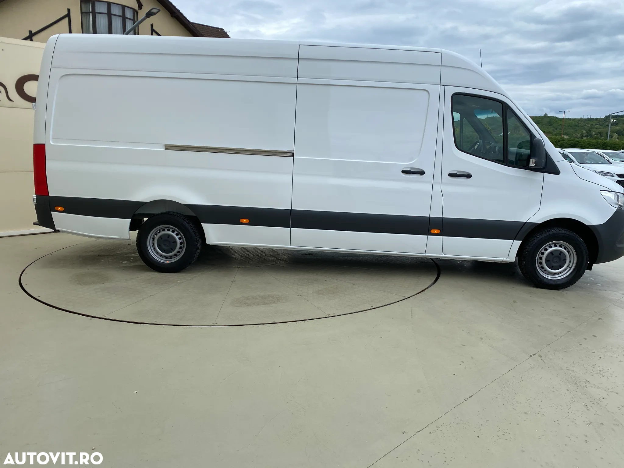 Mercedes-Benz Sprinter 319CDI LUNG AUTOMAT - 6