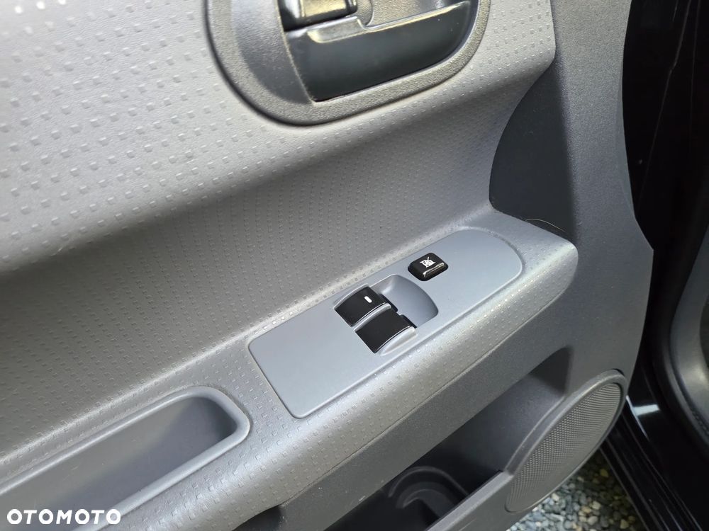 Mitsubishi Colt 1.3 Intense - 11