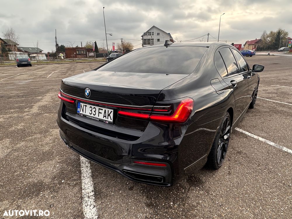 BMW Seria 7 740d xDrive MHEV - 5