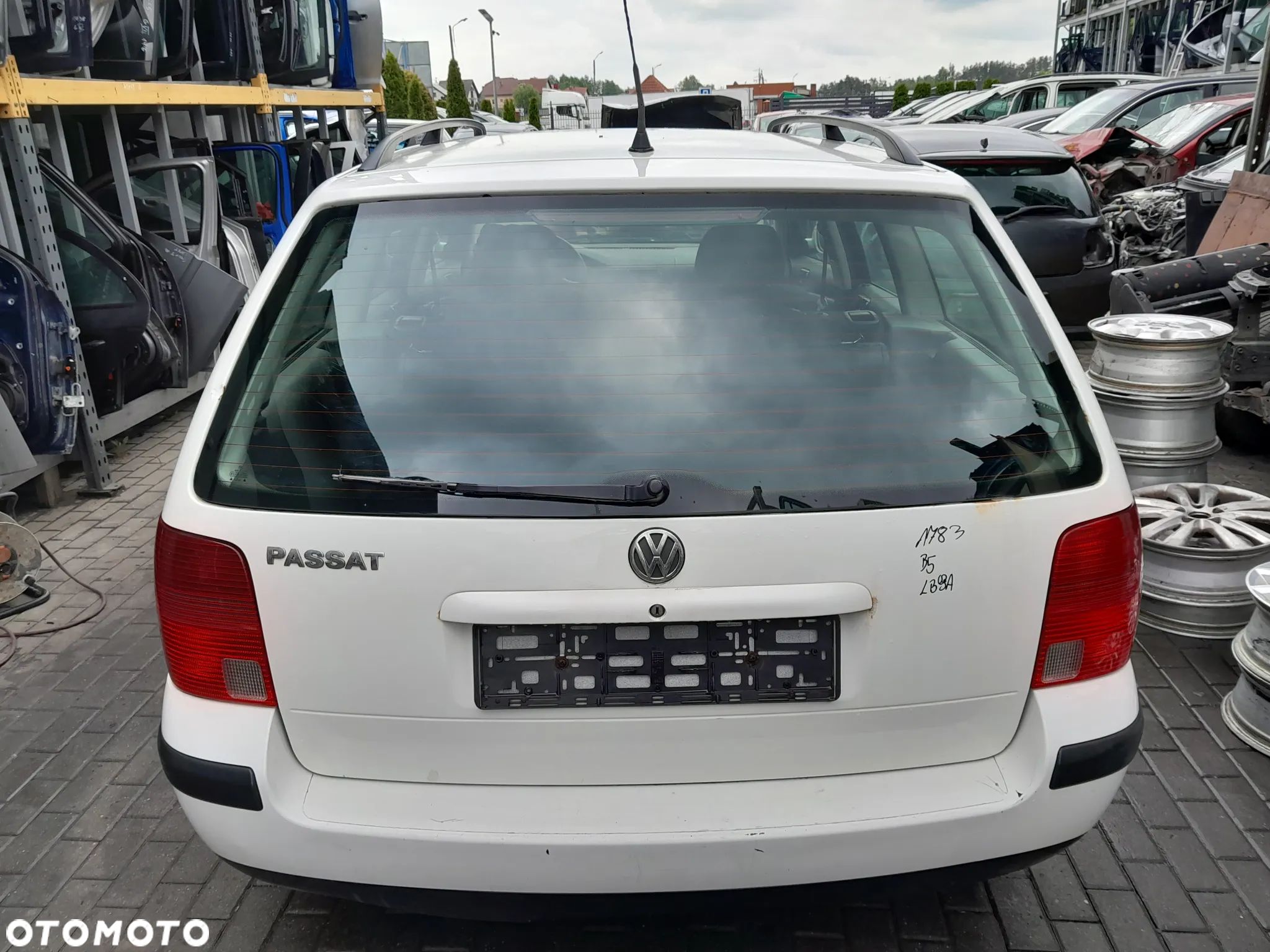 VW PASSAT B5 KLAPA BAGAŻNIKA TYLNA TYŁ KOMBI KOLOR: LB9A - 1