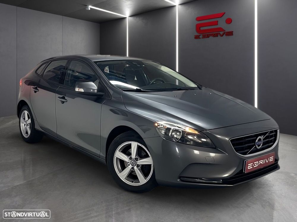 Volvo V40 1.6 D2 Eco Momentum - 4