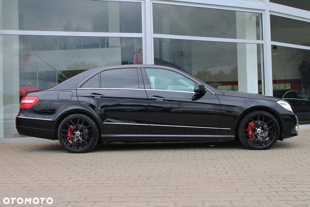 Mercedes-Benz Klasa E 350 4Matic Avantgarde Sport Edition - 4
