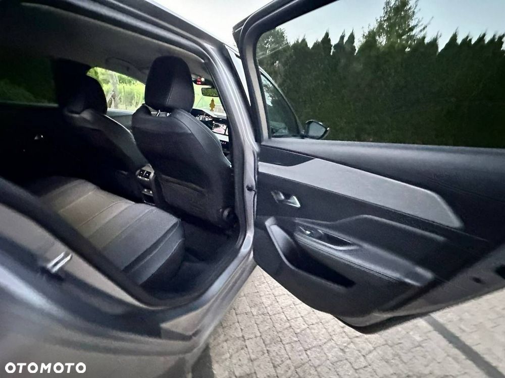 Peugeot 308 - 13