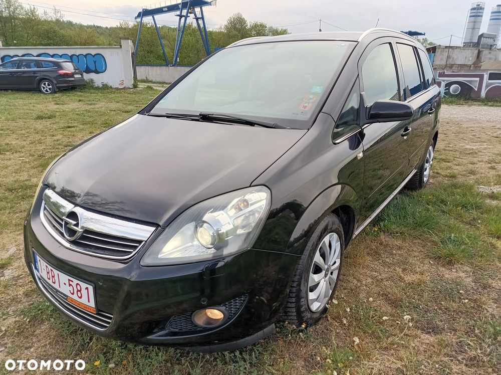 Opel Zafira - 1