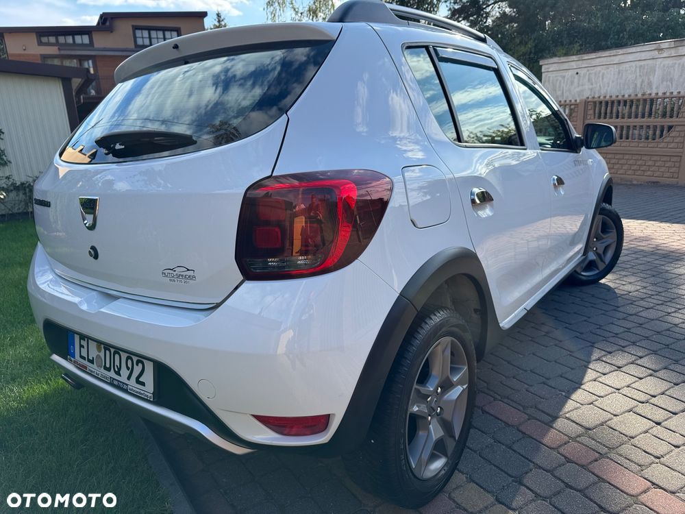 Dacia Sandero Stepway TCe 90 (S&S) Essential - 3