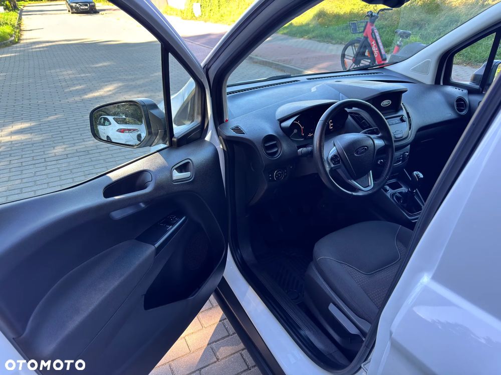 Ford Courier L1 - 19
