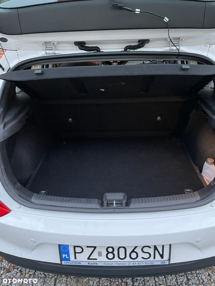 Hyundai i30 1.4 Classic + - 27