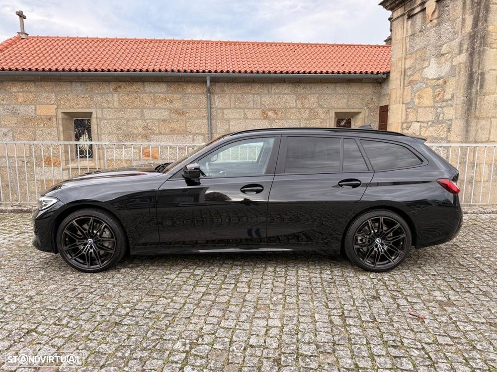 BMW 330 e Touring Corporate Edition Auto - 26