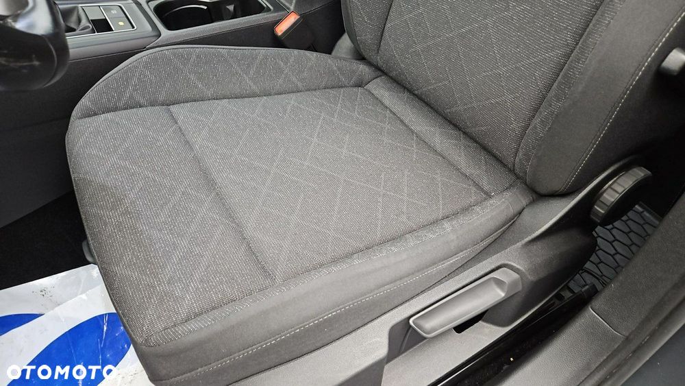 Volkswagen Golf - 12